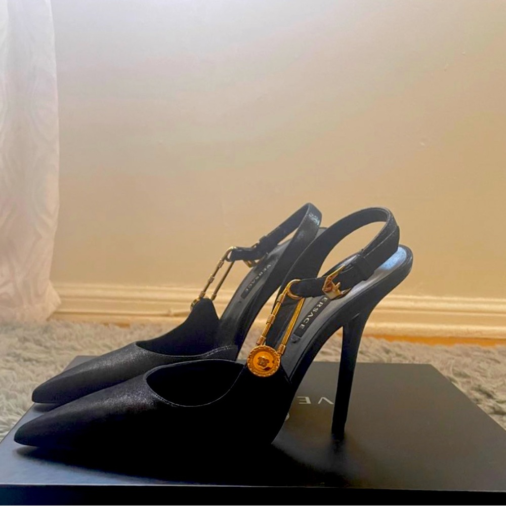 Versace Pin Pumps